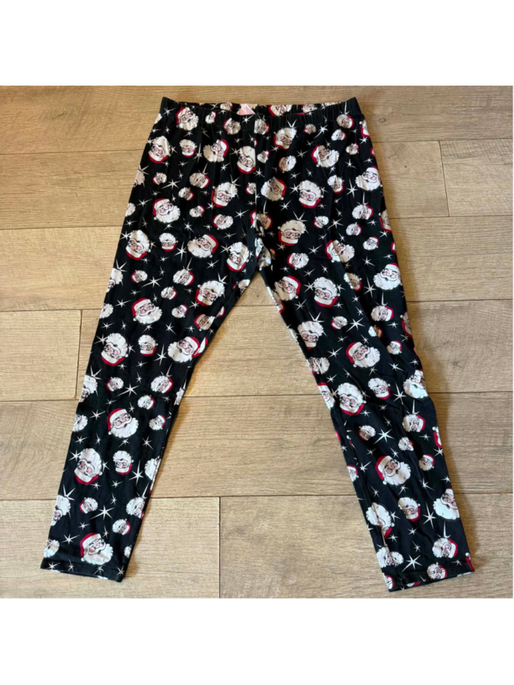 Women's No Boundaries Santa Claus Print Pajama Pants Black Red XL